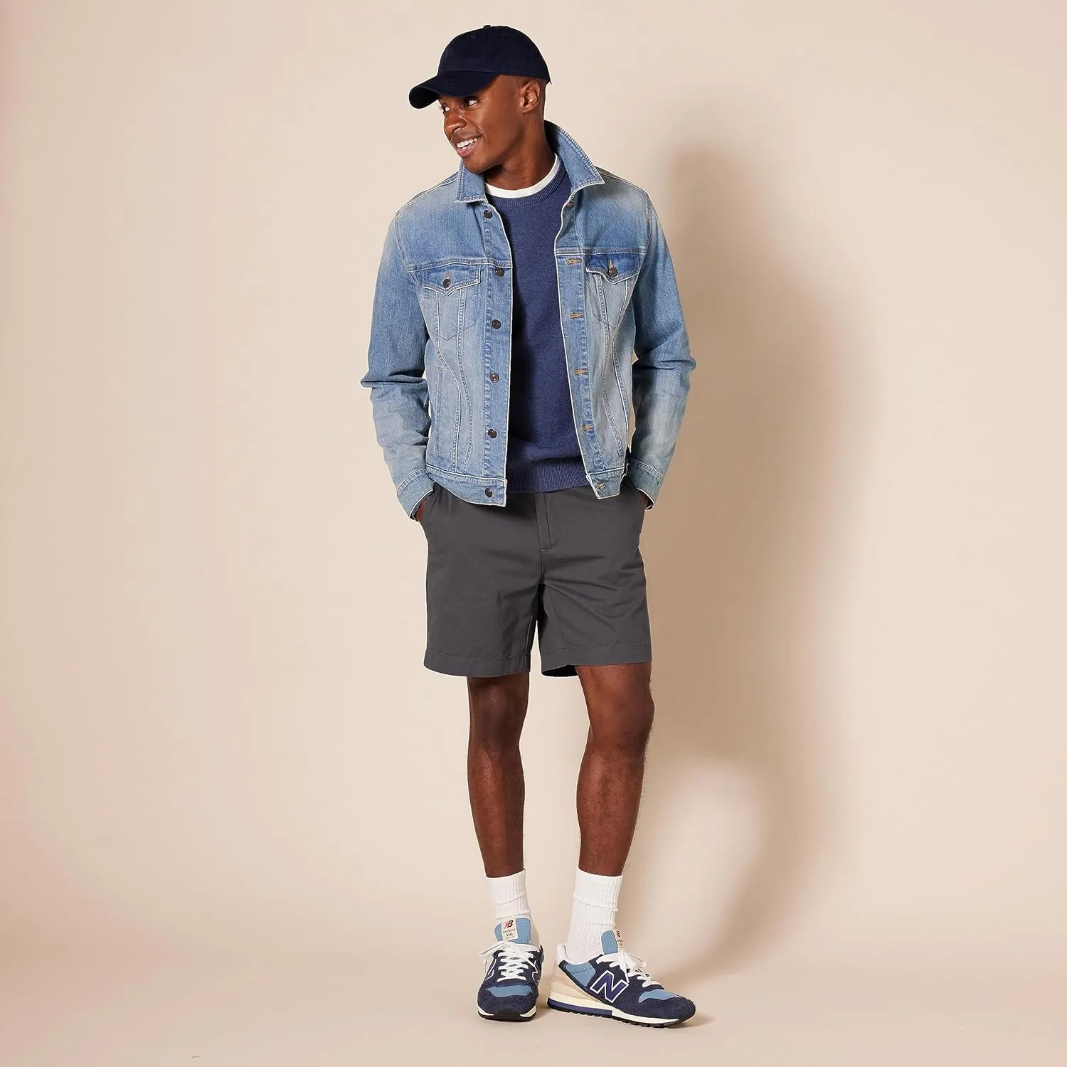 Amazon Essentials Men's Slim-Fit 7" Chino Short