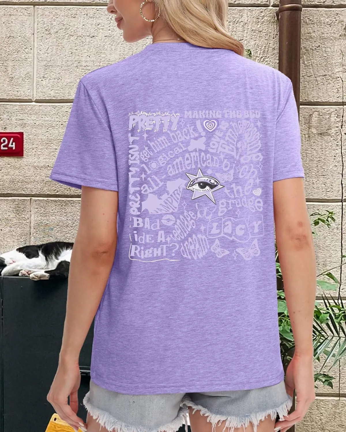 Bad Idea Right Shirt Vintage Graphic Tees for Women Concert Music Pop Rock Album Tour Tshirts Letter Print Top