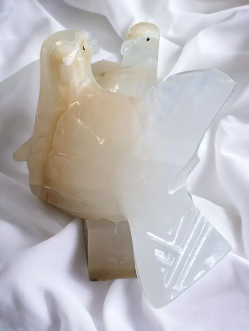 Carved Onyx Marble Love Birds