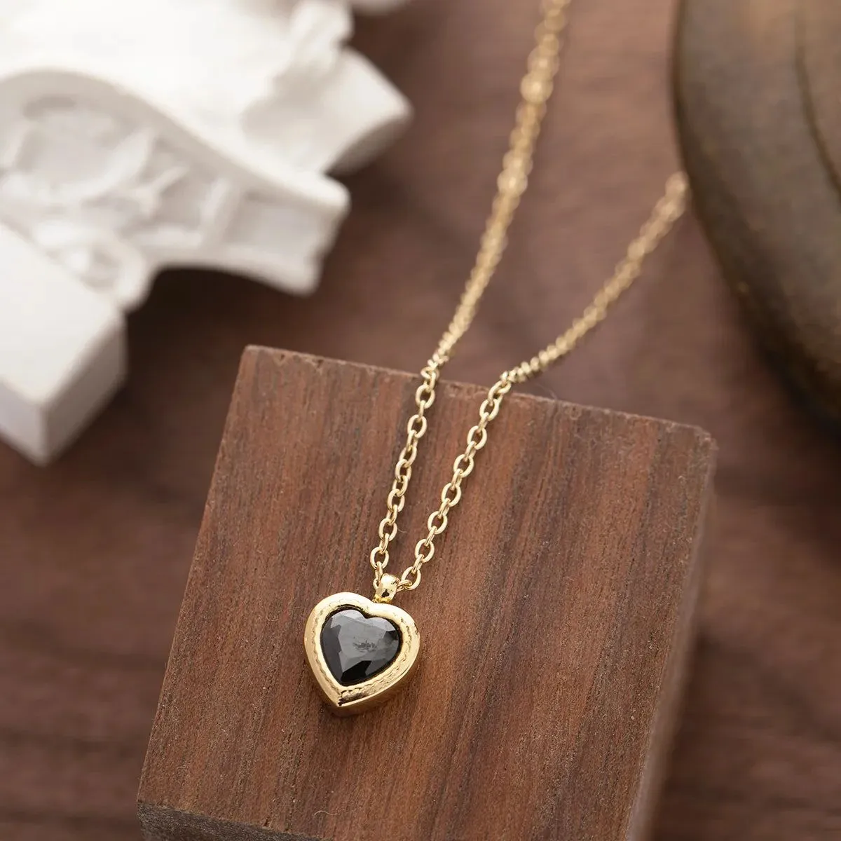 Colorful Gems Heart Stone Necklaces Collection