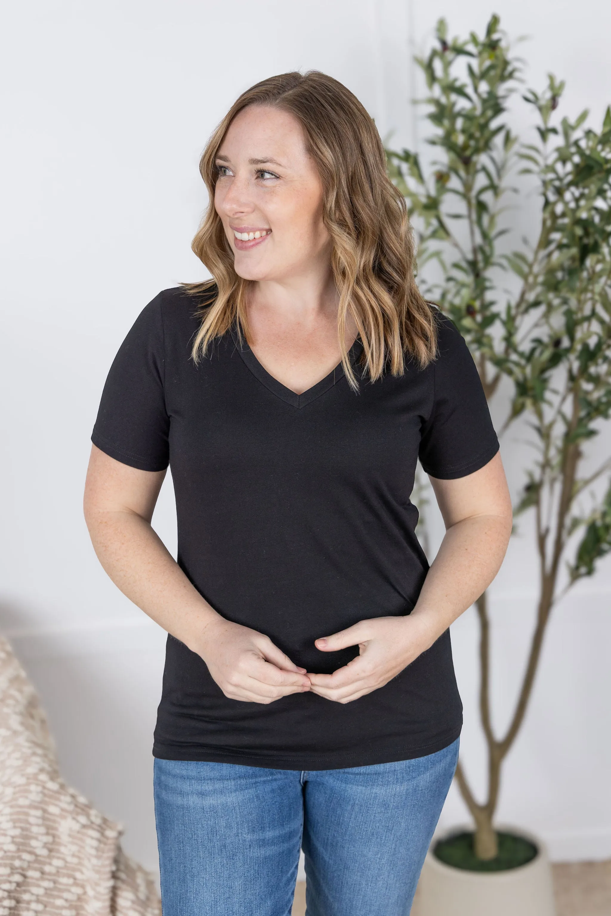 IN STOCK Olivia Tee - Black