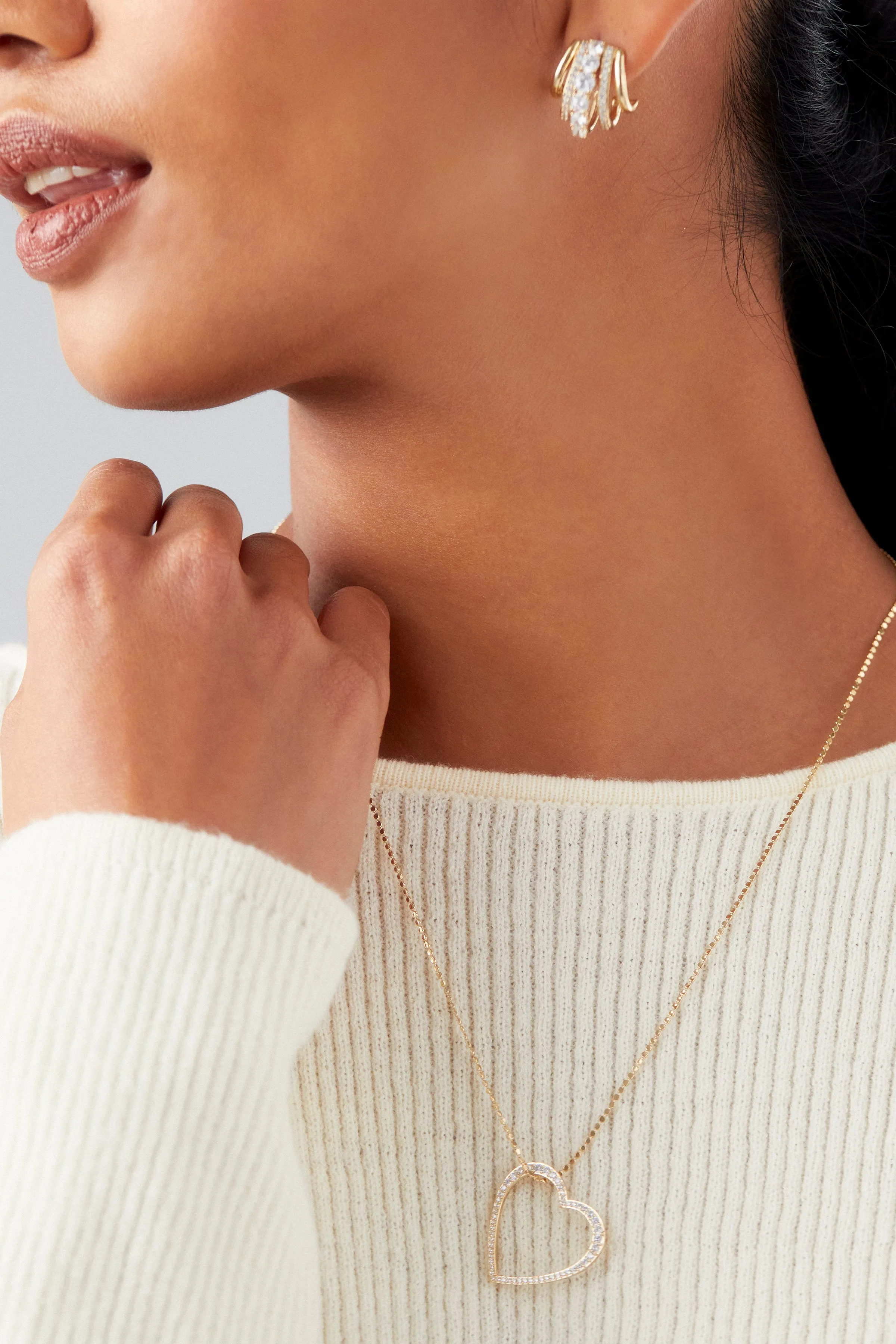 IN THE AIR PAVE CZ HEART PENDANT NECKLACE