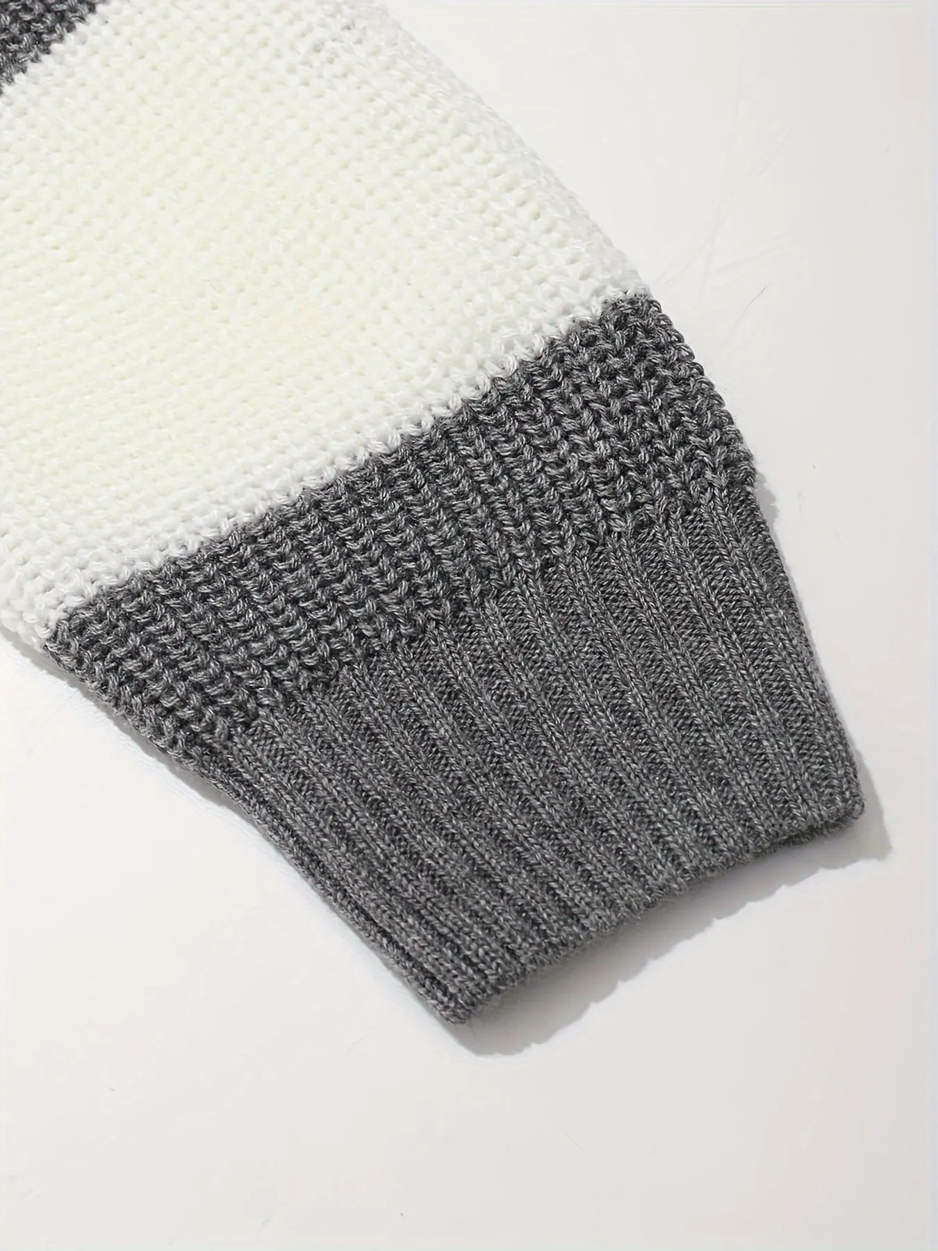 JANLUX | Striped Knitted Pullover with Long Sleeves Sweater