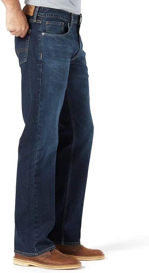 Levi Strauss Signature Gold Men's Relaxed Fit Flex Jeans (Available in Big & Tall)