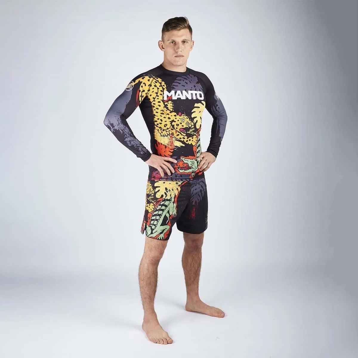 Manto Jungle Fight Shorts Black