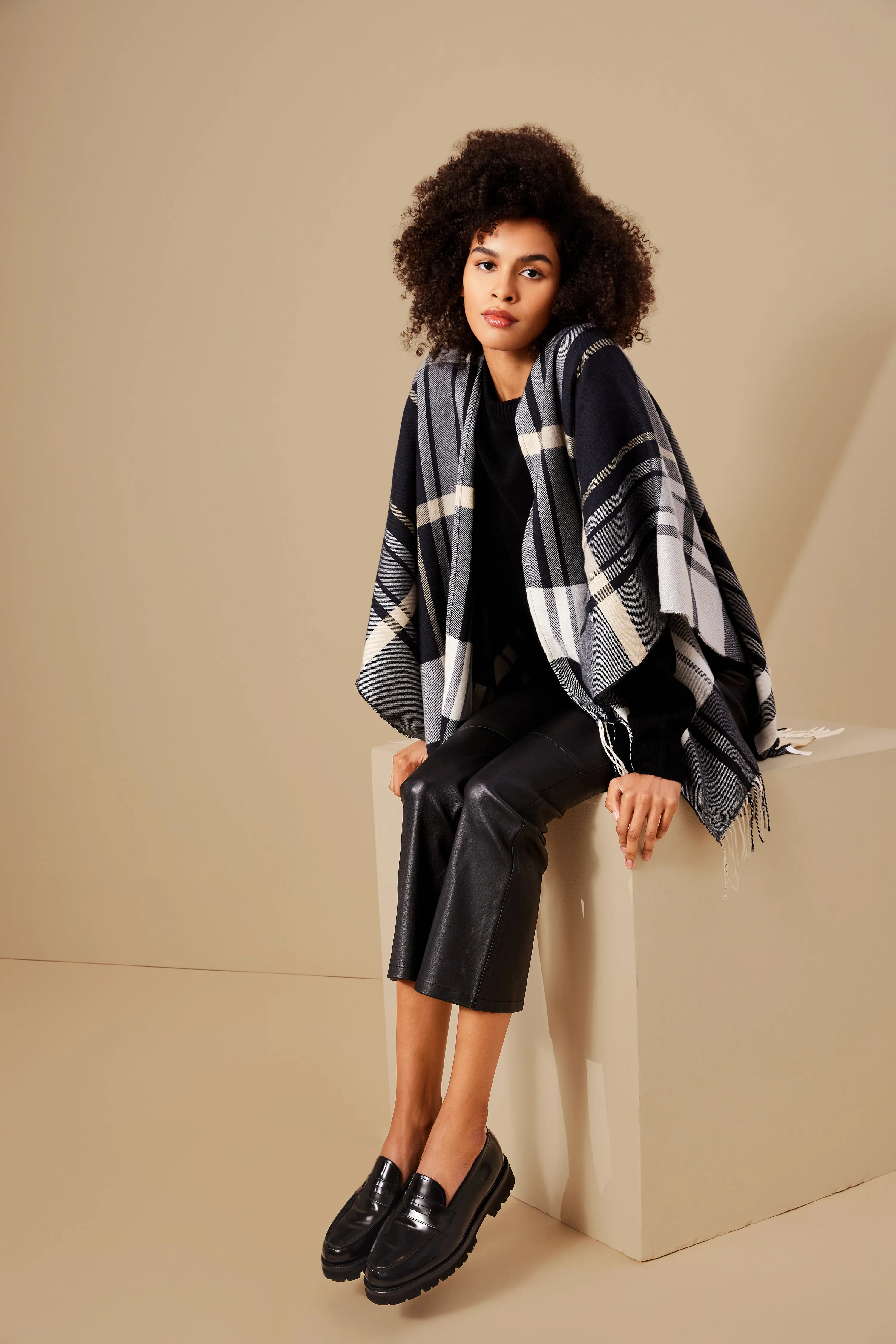 Plaid Ruana