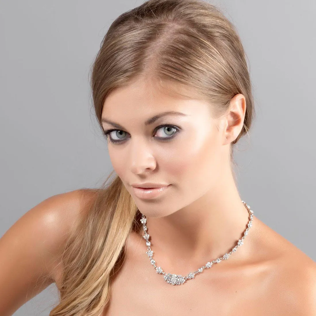 Starlet of Class Necklace